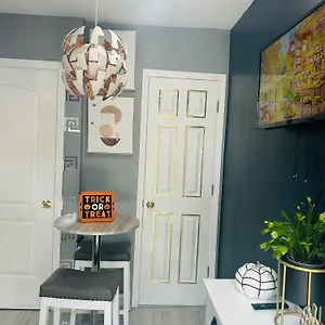 Apartment Fancy Studio Private Entrance, Selden